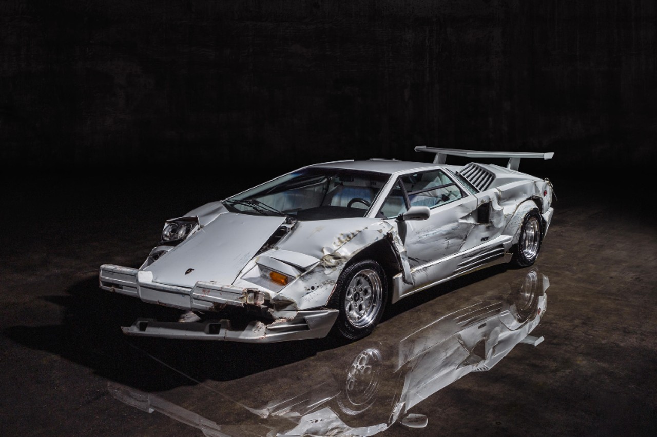 Lamborghini Countach destrozado El lobo de Wall Street