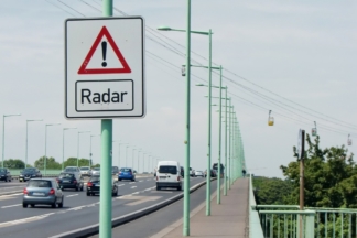 La DGT no estrena una nueva pistola radar para cazar infracciones de velocidad pistola radar dgt