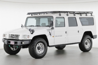 A subasta este impresionante Toyota Mega Cruiser de 1996 subasta toyota mega cruiser 1996