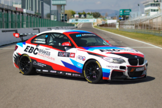 A la venta el BMW M240i Racing que participa en la Iberian Supercars Endurance