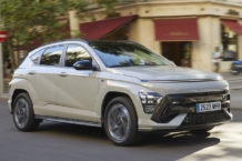 El Hyundai Kona gana el premio Coche del Año en España 2024 Hyundai Kona Coche del Año España 2024