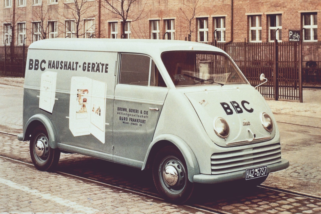 origen nombre coches más famosos