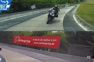 Vídeo: pique entre dos motos y un Porsche 718 Cayman GT4 MR en Nürburgring pique dos motos porsche 718 cayman gt4 mr nurburgring