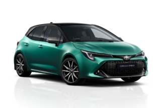 Toyota Corolla 2024: ligeros cambios para el compacto híbrido Toyota Corolla 2024