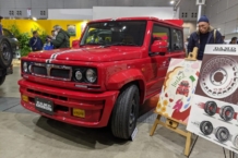 Así luce en vivo el Suzuki Jimny con aspecto de Renault R5 turbo y Lancia Delta Integrale En vivo Suzuki Jimny Renault R5 Turbo Lancia Delta Integrale
