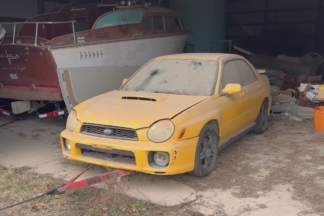 Así resucita un Subaru Impreza WRX abandonado en un granero durante siete años Subaru Impreza WRX abandonado