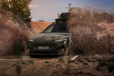 Audi Q8 e-tron edition Dakar