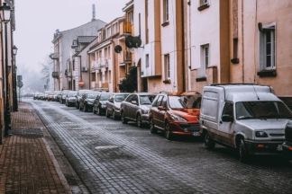Las carreteras con carriles estrechos mejoran la seguridad, según un estudio carreteras carriles estrechos mejoran seguridad