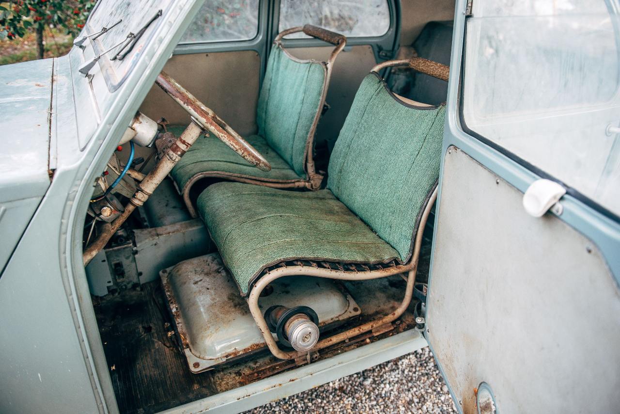 Citroën 2CV Sahara 