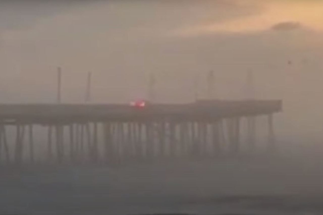 coche precipita oceano muelle virginia beach