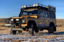 Land Rover Defender 110 Camel Trophy