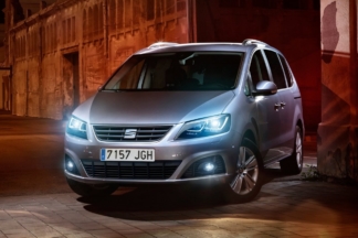 9 ventas de coches muy curiosas que se produjeron el año pasado en España ventas curiosas españa 2023