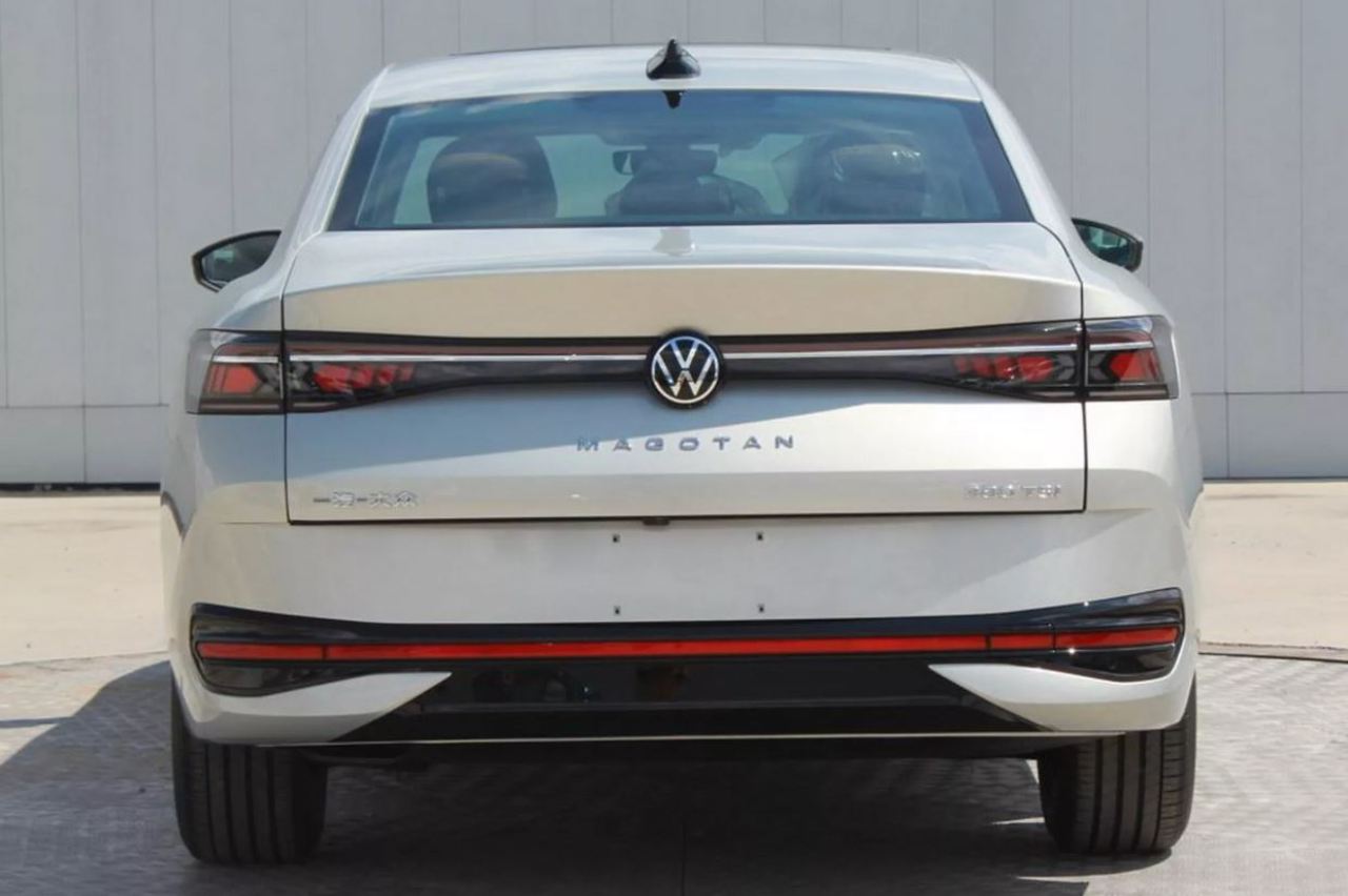 volkswagen magotan 2024