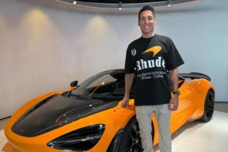 Aleix Espargaró recibe su McLaren 750S Spider aleix espargaro mclaren 750 spider