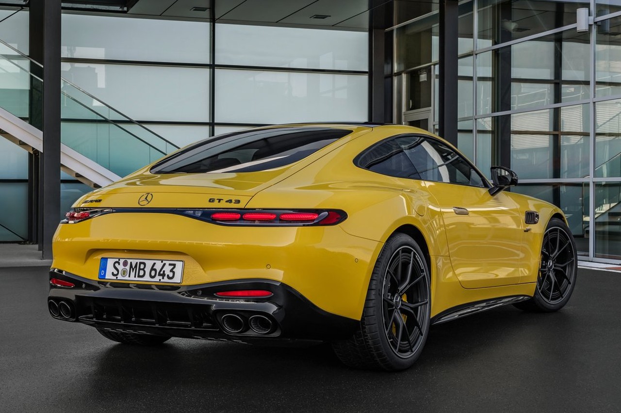 Mercedes-AMG-GT-43-Coupe-2.jpg