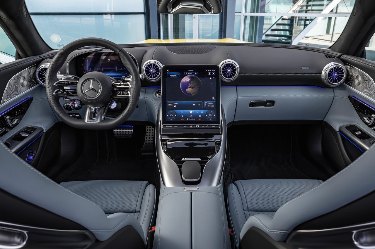 Mercedes-AMG-GT-43-Coupe-6.jpg