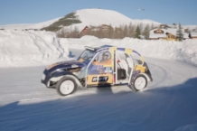 Vídeo: estas carreras sobre hielo con Citroën 2CV modificados es lo más emocionante que verás hoy carreras hielo citroen 2cv modificados