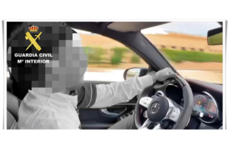 Investigado en Almería un conductor que circulaba a 247 km/h en un Mercedes-AMG GLC 63 S guardia civil almeria conductor 247 kmh