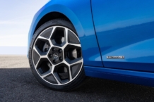 La razón por la que los neumáticos que vienen de serie en un coche no siempre son los mejores neumaticos coches nuevos