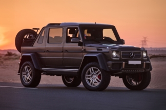 A subasta uno de los 99 exclusivos Mercedes-Maybach G 650 Landaulet subasta mercedes-maybach g 650 landaulet 2018