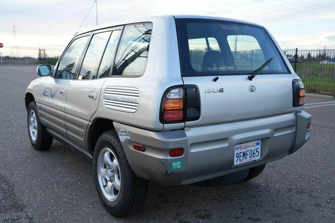 Toyota RAV4 EV