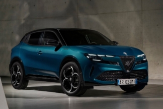 Alfa Romeo Milano: el primer coche eléctrico del Bisione, un SUV urbano disponible también con motor híbrido Alfa Romeo Milano