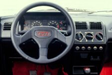 Peugeot 205 GTI 40 años
