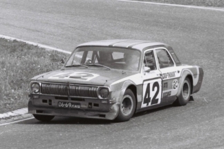 Los coches de carreras soviéticos de los ’70 y ’80 a menudo usaban llantas de magnesio procedentes de helicópteros militares coches carreras sovieticos llantas magnesio