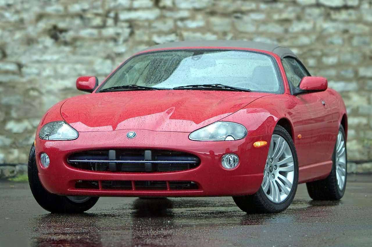 coches con motor V8 económicos