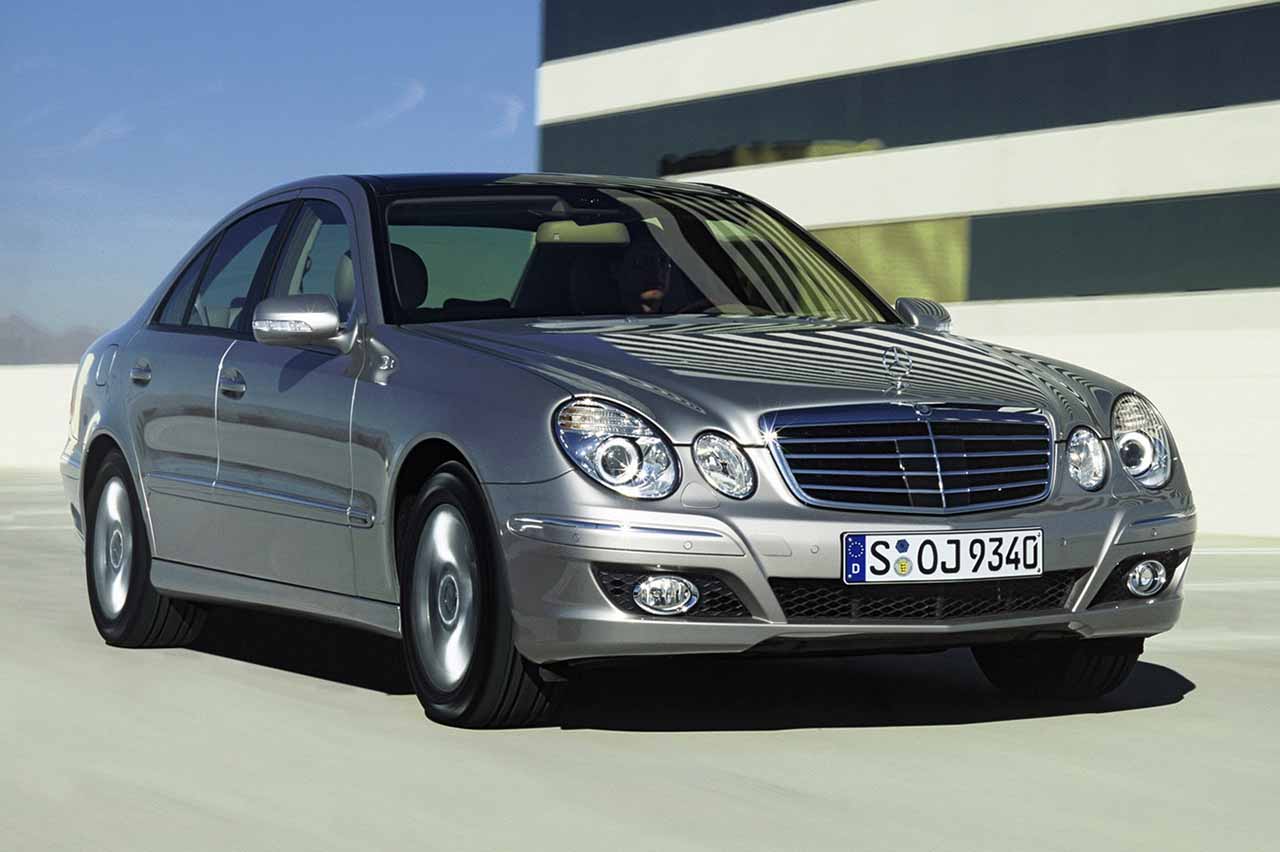 coches con motor V8 económicos