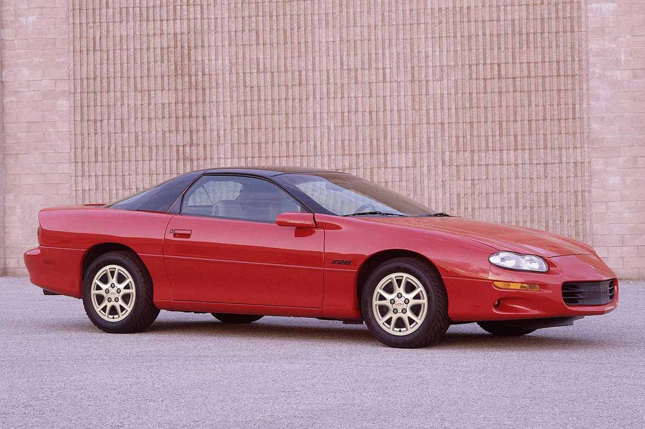 coches con motor V8 económicos