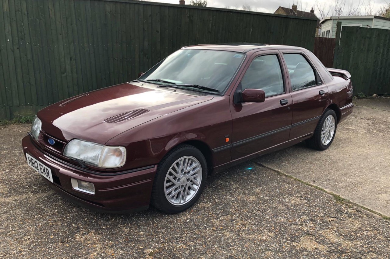 coches potentes apariencia común