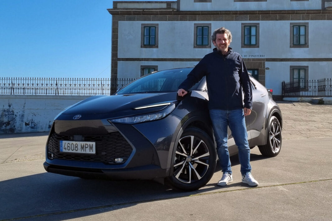 PRUEBA en VÍDEO del Toyota C-HR Plug-in Hybrid 220ph