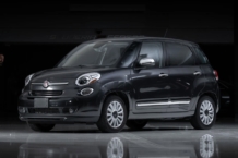 A subasta el Fiat 500L que utilizó el Papa Francisco en su visita a Nueva York subasta Fiat 500L Papa Francisco