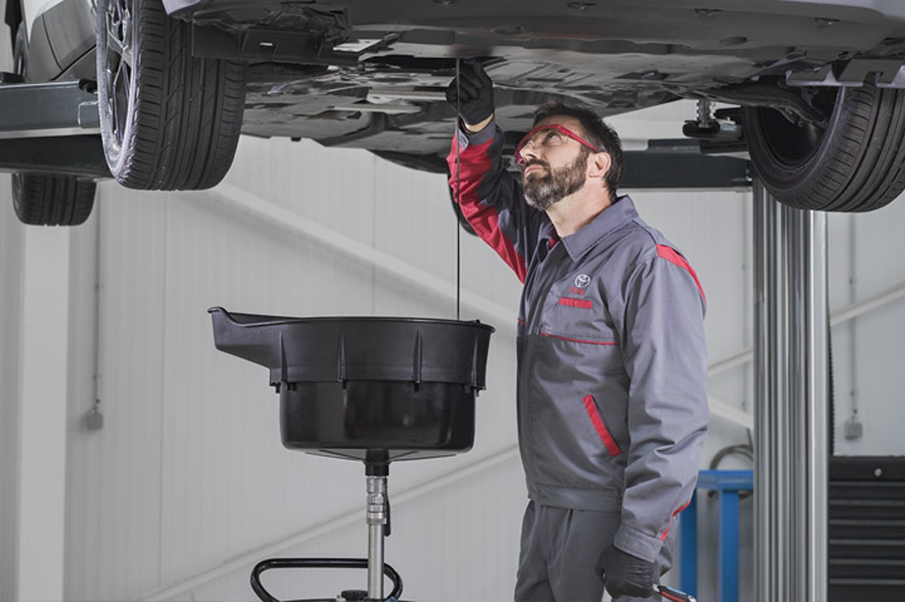 Cambiar aceite coche