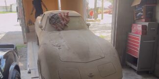 Encuentran un Corvette C3 abandonado durante 42 años con 53 kilómetros Corvette C3 abandonado 42 años