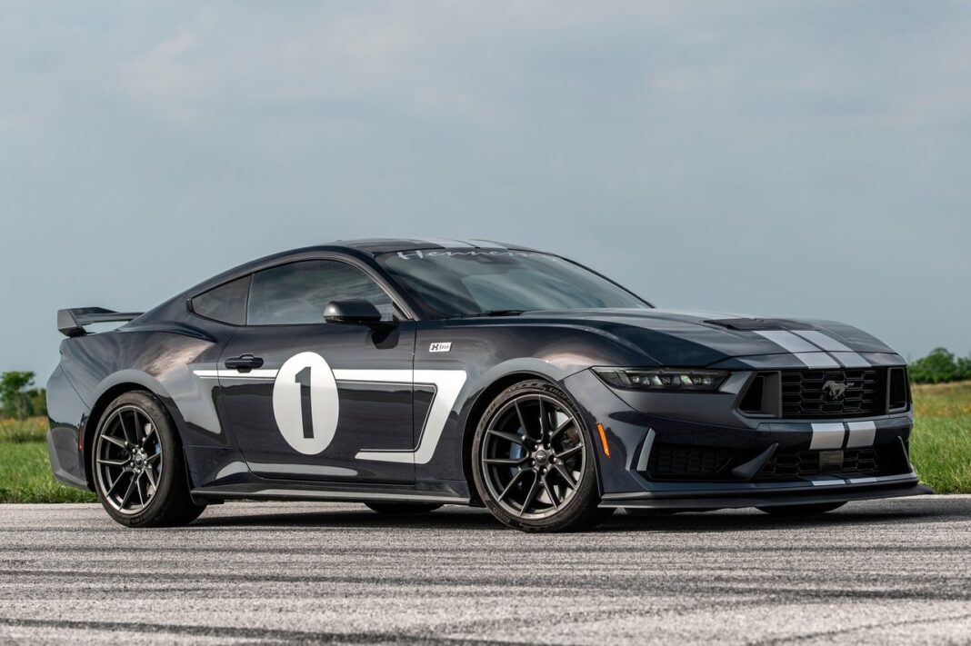 Hennessey Mustang Dark Horse