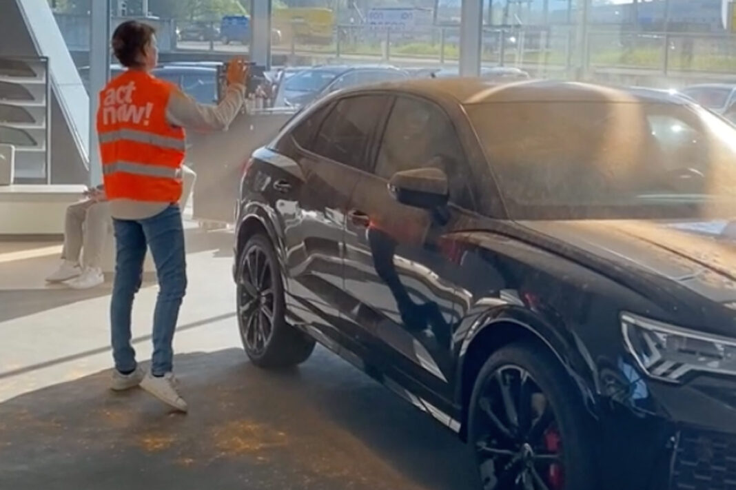 activistas climáticos polvo Audi