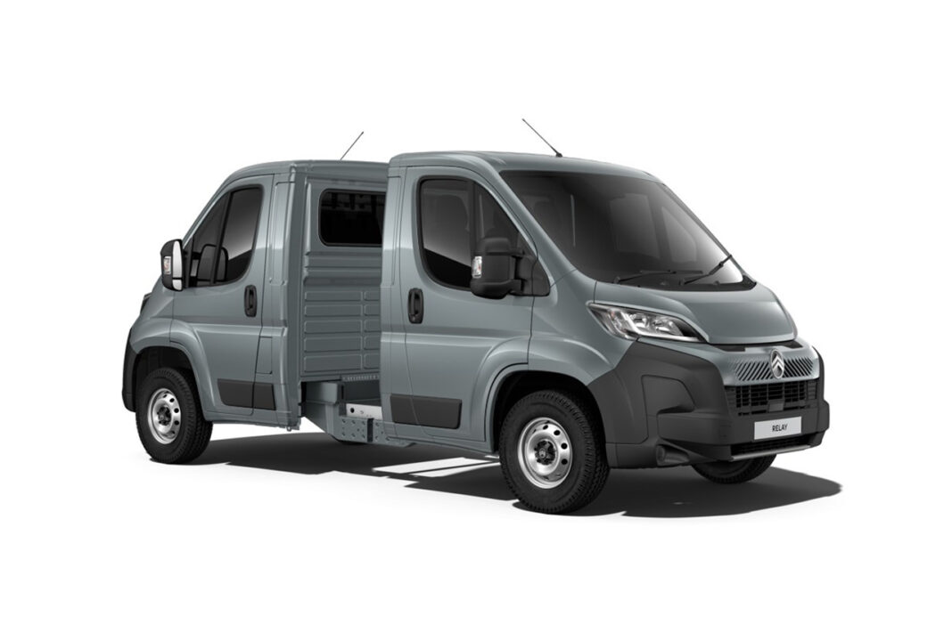 citroen-jumper-back-to-back-1068x711.jpg
