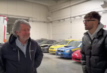 El padre de Valentino Rossi enseña la extensa colección privada de motos y coches que nunca has visto de su hijo