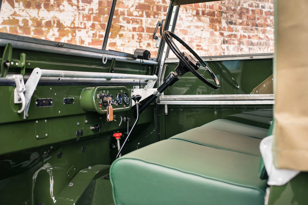 Interior del Land Rover Series I