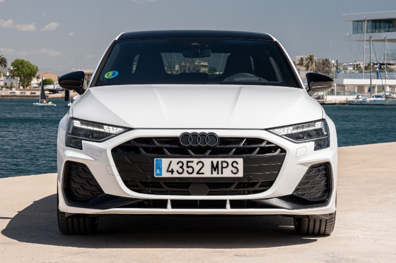 parrilla Audi A3 cromados