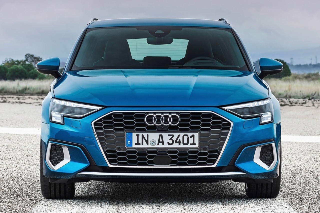 parrilla Audi A3 cromados