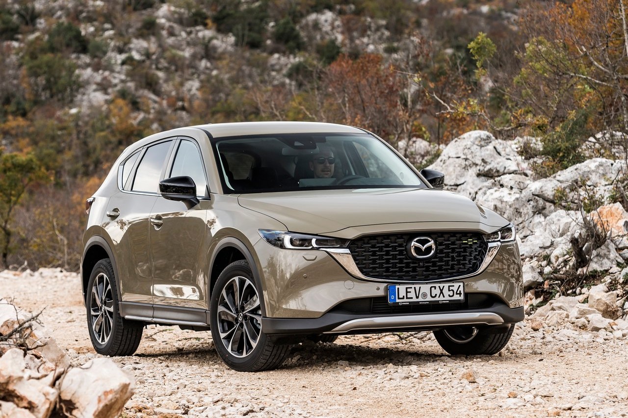 Coches más fiables empleado ITV