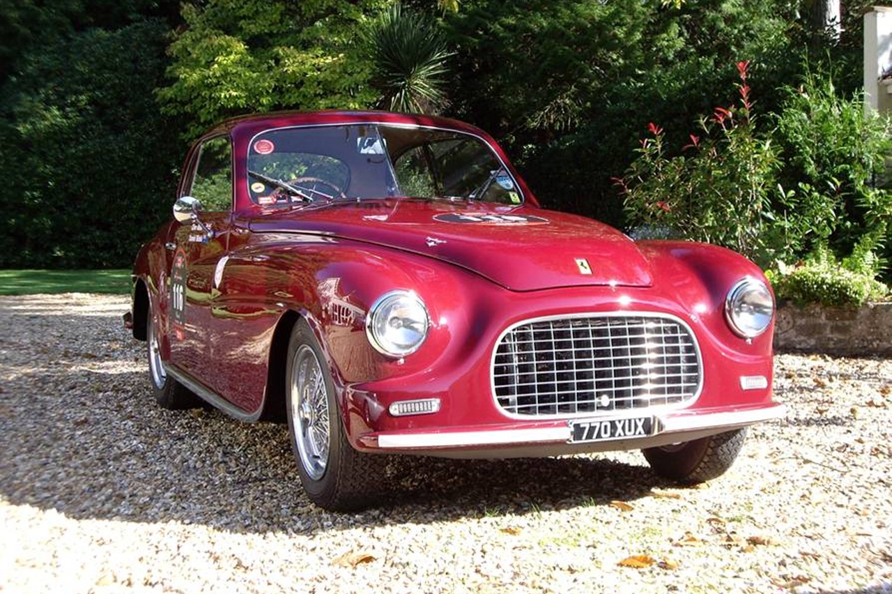 Coches motor V12 baja cilindrada