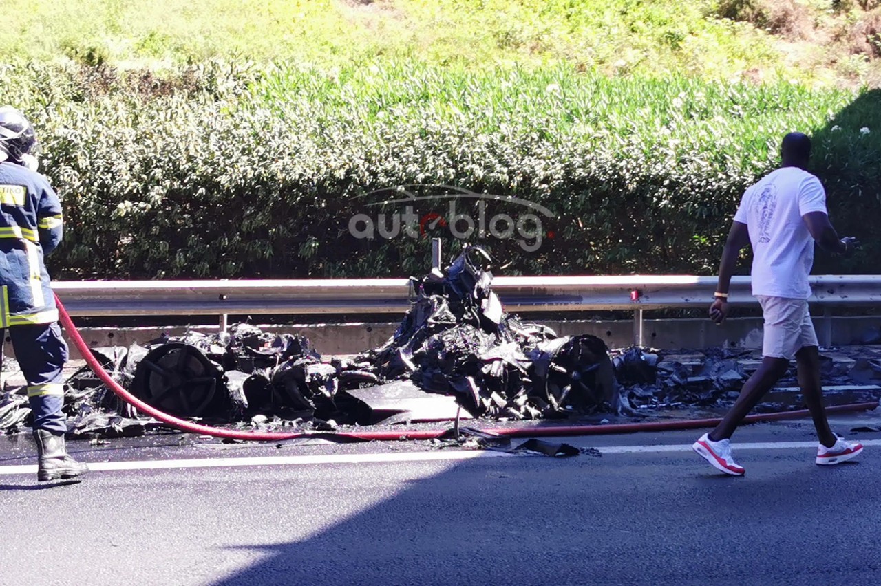 Koenigsegg Jesko Attack incendio