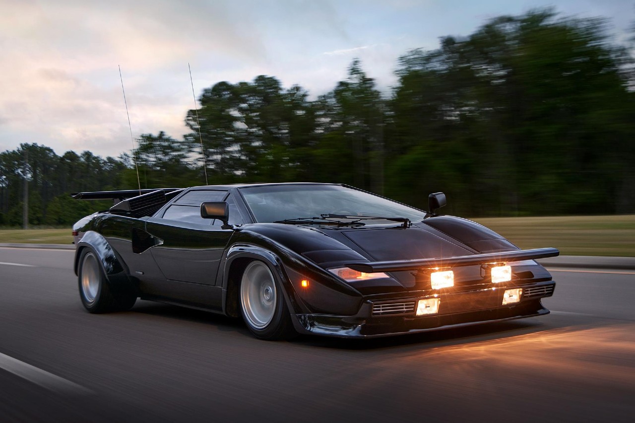 Lamborghini Countach alerón delantero