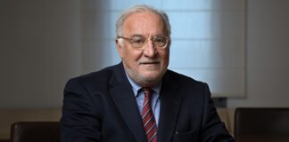 Pere Navarro se pronuncia sobre una posible reclasificación de etiquetas de la DGT Pere Navarro etiquetas DGT