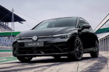 Volkswagen Golf R 2024 Black Edition