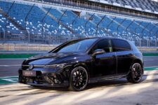 Volkswagen Golf R 2024 Black Edition